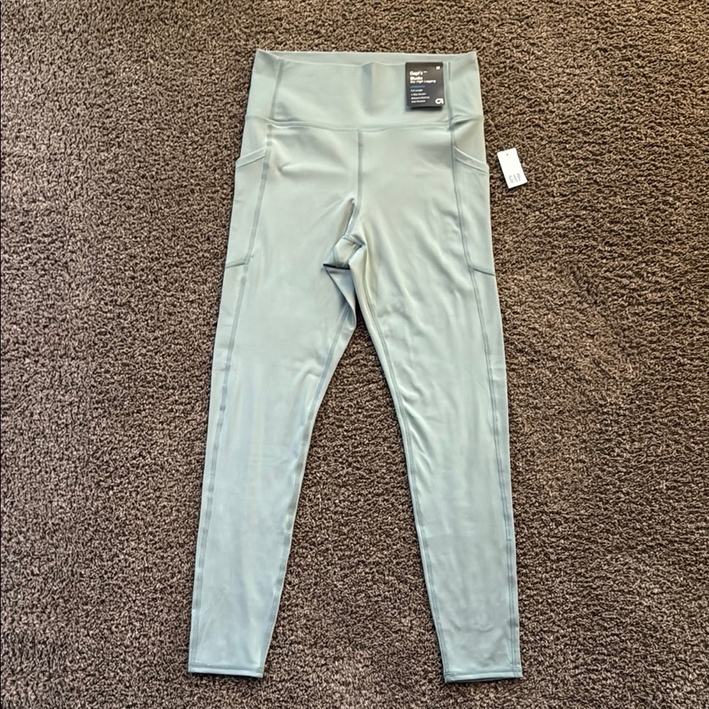 NWT GapFit Studio Sky High Legging